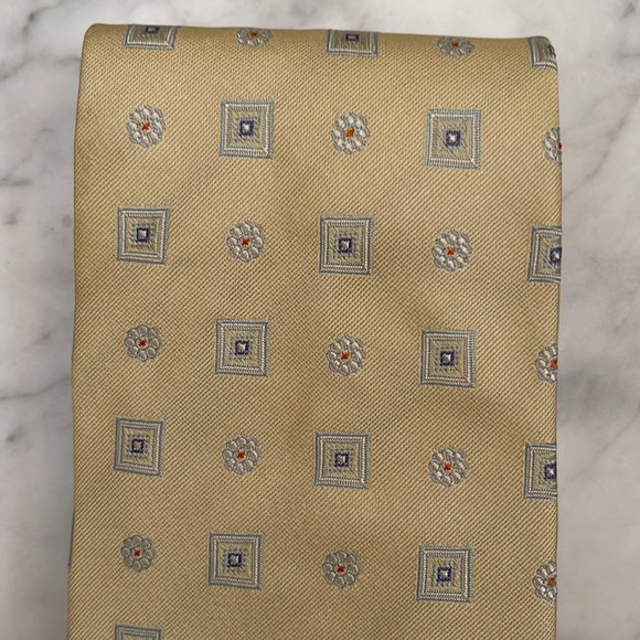Men’s Hugo boss silk tie made in Italy - Picture 2 of 7